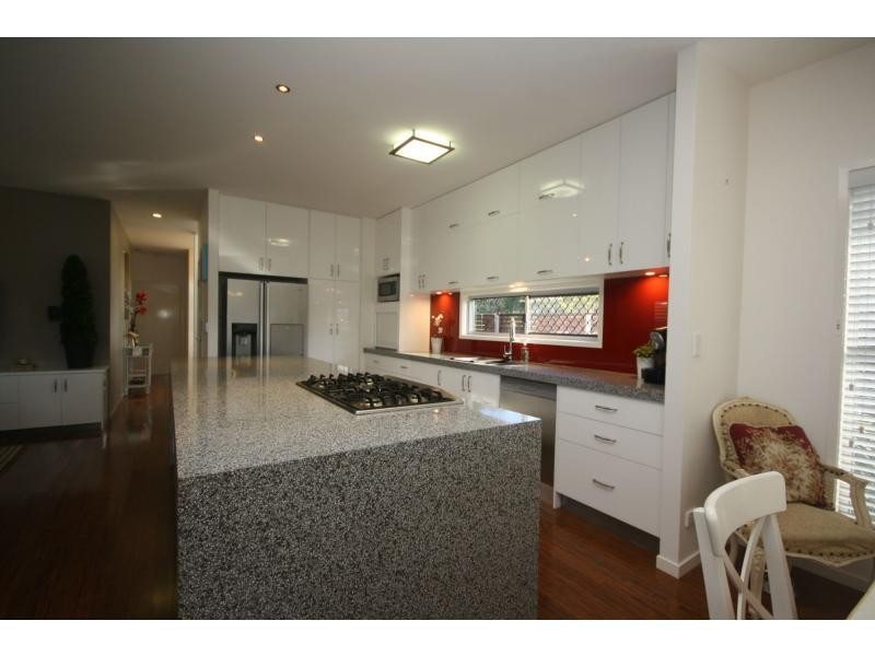 4 Harriet Street, Clontarf QLD 4019