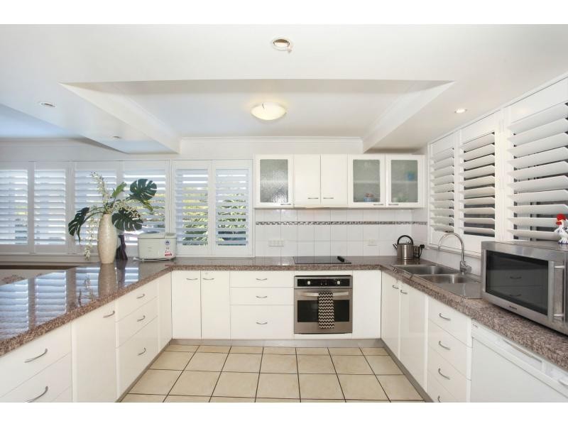 24 Hardiman Street, Woody Point QLD 4019