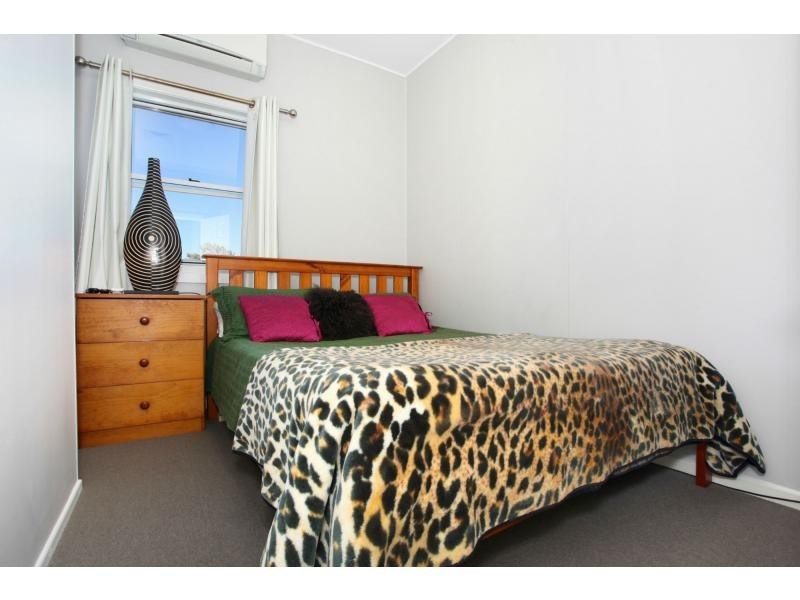 24 Hardiman Street, Woody Point QLD 4019