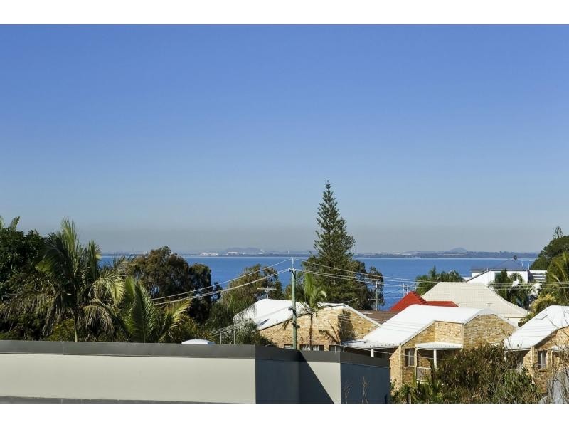 11/7 Annie Street, Woody Point QLD 4019