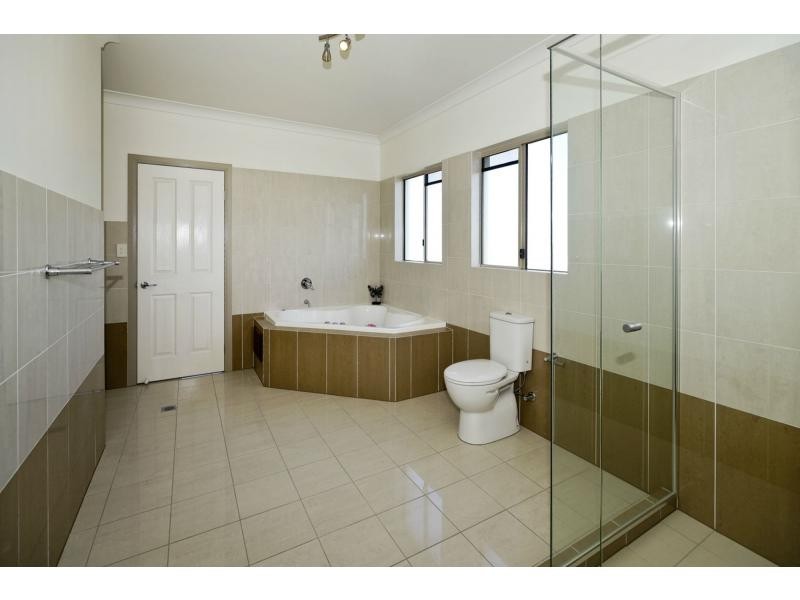 11/7 Annie Street, Woody Point QLD 4019