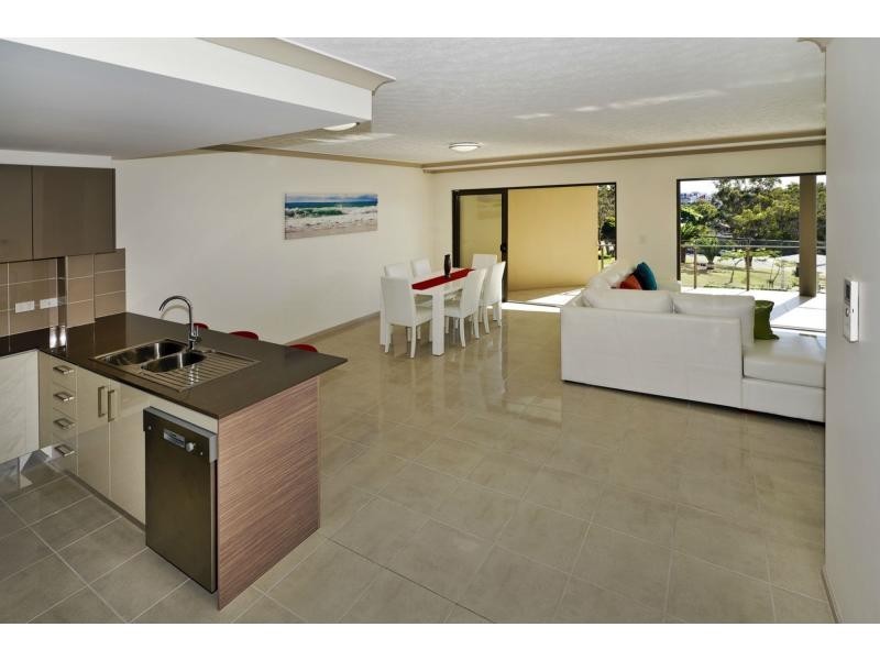 9/51 Whytecliffe Parade, Woody Point QLD 4019