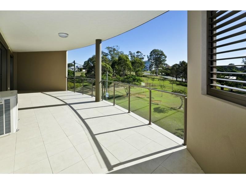 9/51 Whytecliffe Parade, Woody Point QLD 4019