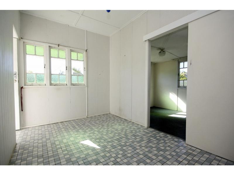 17 Roland Street, Clontarf QLD 4019