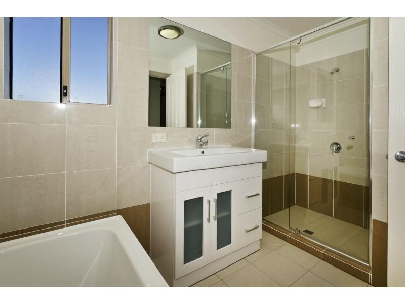 11/7 Annie Street, Woody Point QLD 4019