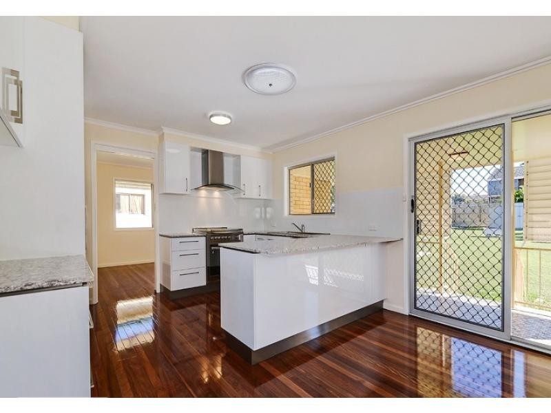 34 Waratah Drive, Clontarf QLD 4019