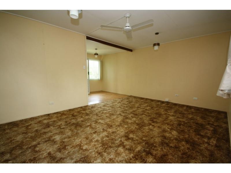 32 Ashmole Road, Redcliffe QLD 4020