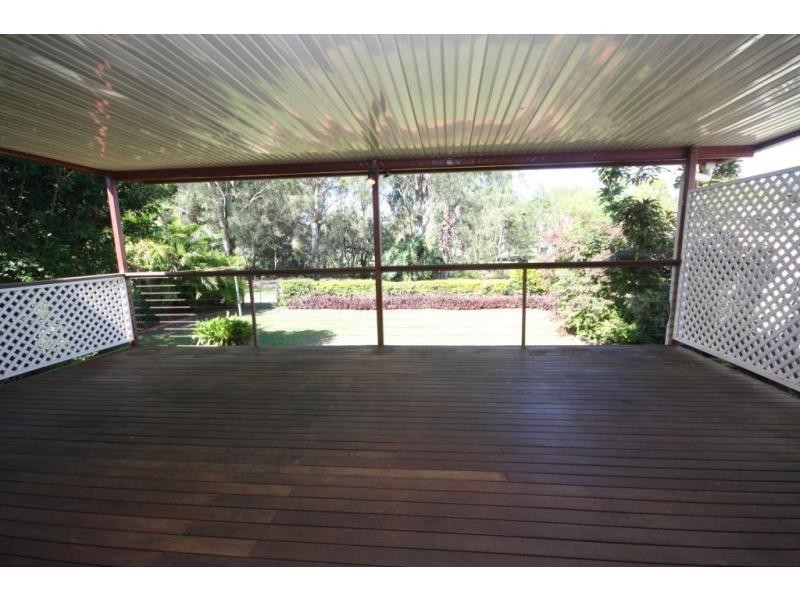 33 Bradley Road, Clontarf QLD 4019