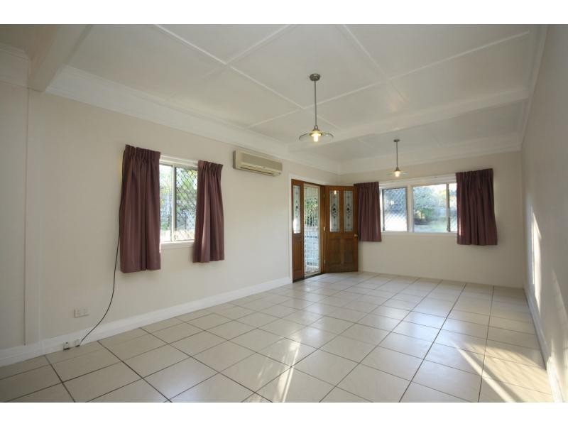 37 Borella Street, Sandgate QLD 4017