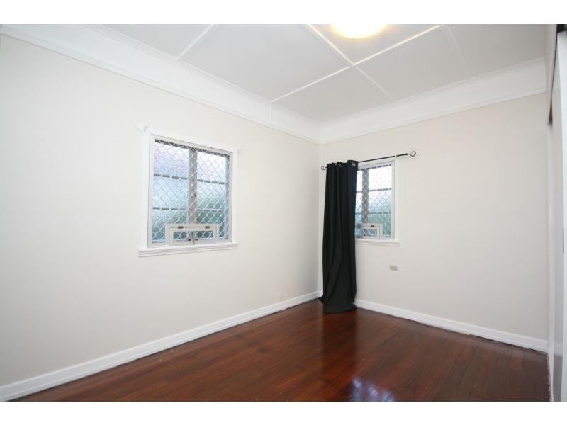 37 Borella Street, Sandgate QLD 4017