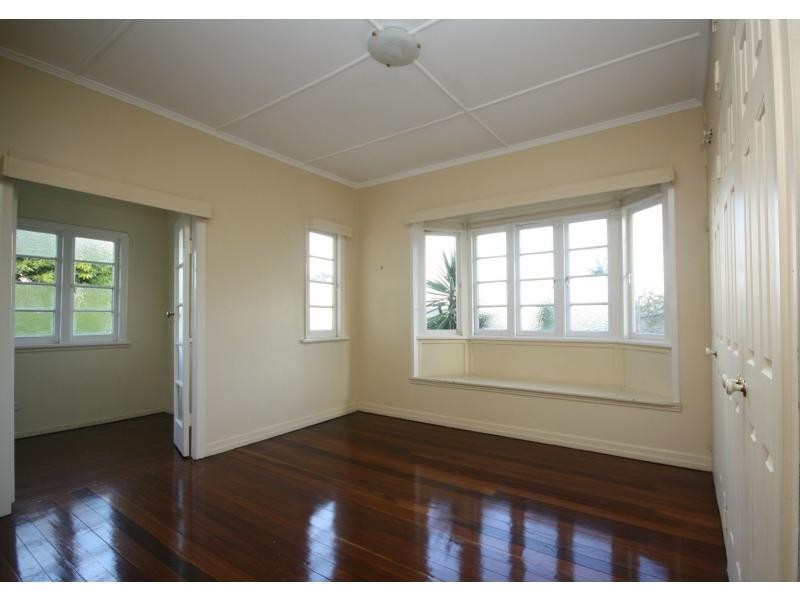 36 Langdon Avenue, Margate QLD 4019