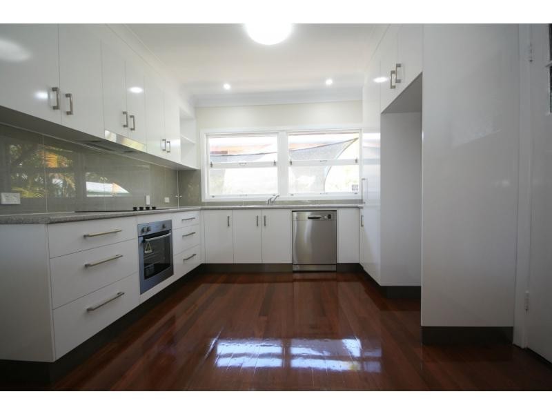 75 Grant Street, Redcliffe QLD 4020