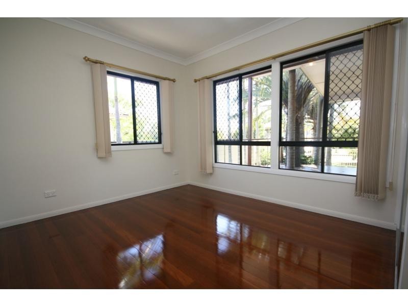 75 Grant Street, Redcliffe QLD 4020