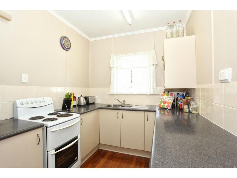 27 Wickham Street, Brighton QLD 4017