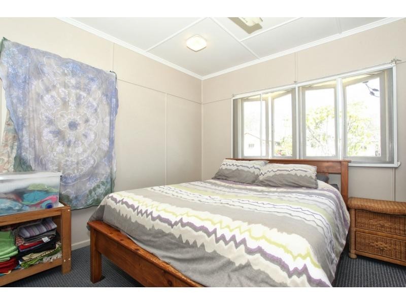 27 Wickham Street, Brighton QLD 4017