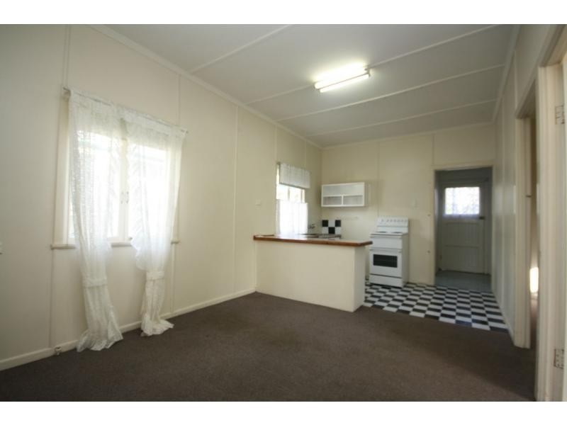 37 Dunbar Street, Margate QLD 4019