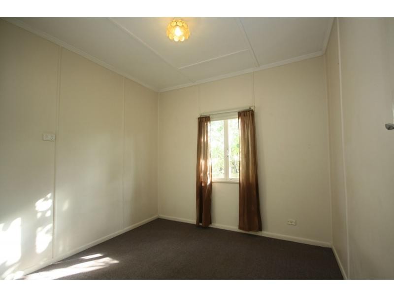 37 Dunbar Street, Margate QLD 4019