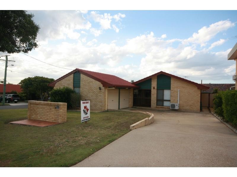 6 Pinewood Street, Redcliffe QLD 4020