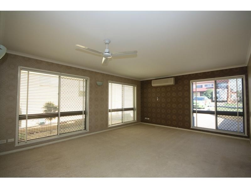 6 Pinewood Street, Redcliffe QLD 4020