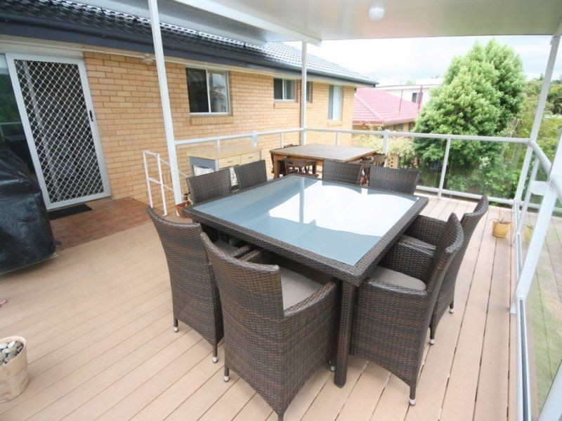 35 Kalimna Drive, Clontarf QLD 4019