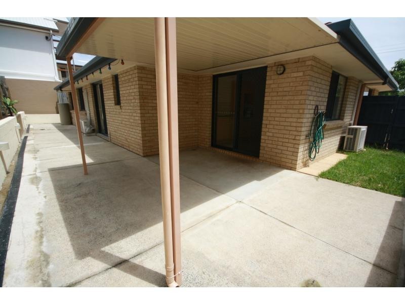 16 Lucas Street, Scarborough QLD 4020