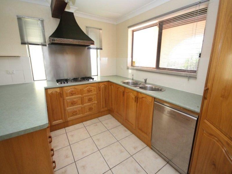 83 Endeavour Esplanade, Newport QLD 4020