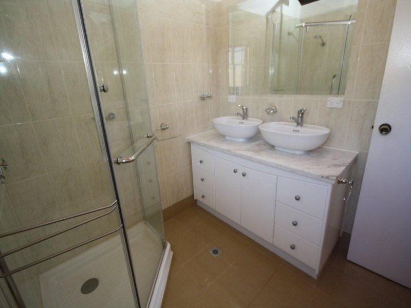 83 Endeavour Esplanade, Newport QLD 4020