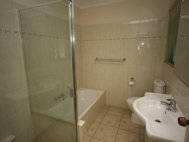 83 Endeavour Esplanade, Newport QLD 4020