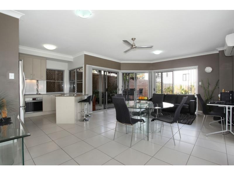 38a Maryborough Terrace, Scarborough QLD 4020