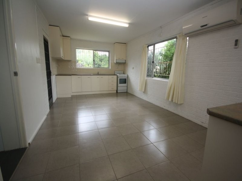 24b Deans Street, Clontarf QLD 4019