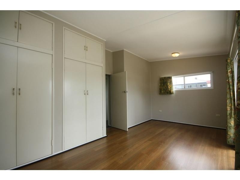 305 Anzac Avenue, Kippa-ring QLD 4021