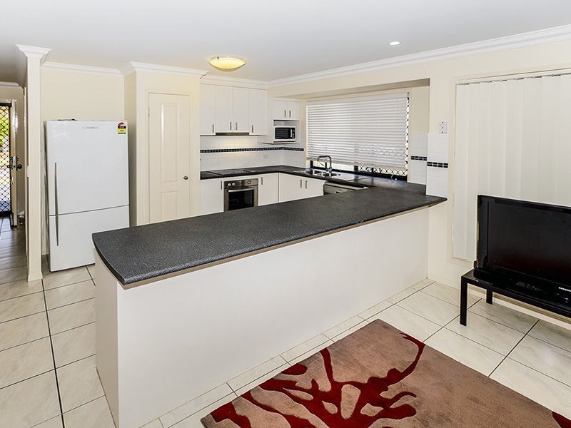 6 Lee Court, Rothwell QLD 4022