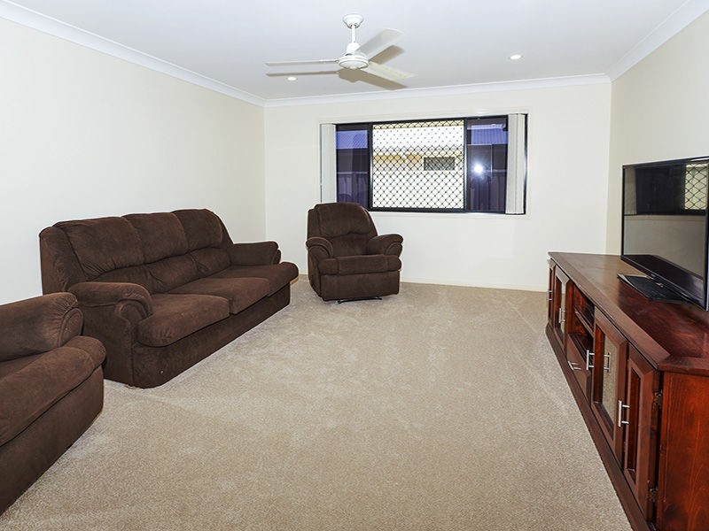 6 Lee Court, Rothwell QLD 4022