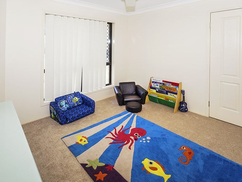 6 Lee Court, Rothwell QLD 4022