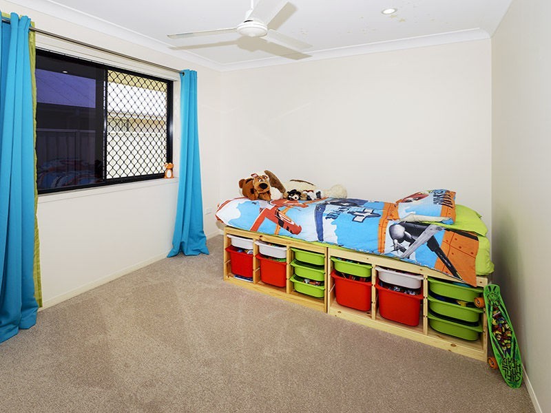 6 Lee Court, Rothwell QLD 4022