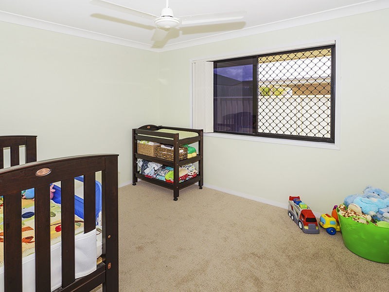 6 Lee Court, Rothwell QLD 4022