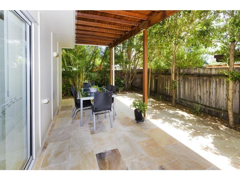 73 Donald Street, Woody Point QLD 4019