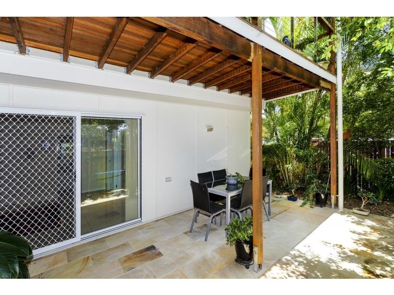 73 Donald Street, Woody Point QLD 4019