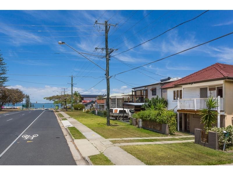 17 Victoria Avenue, Woody Point QLD 4019