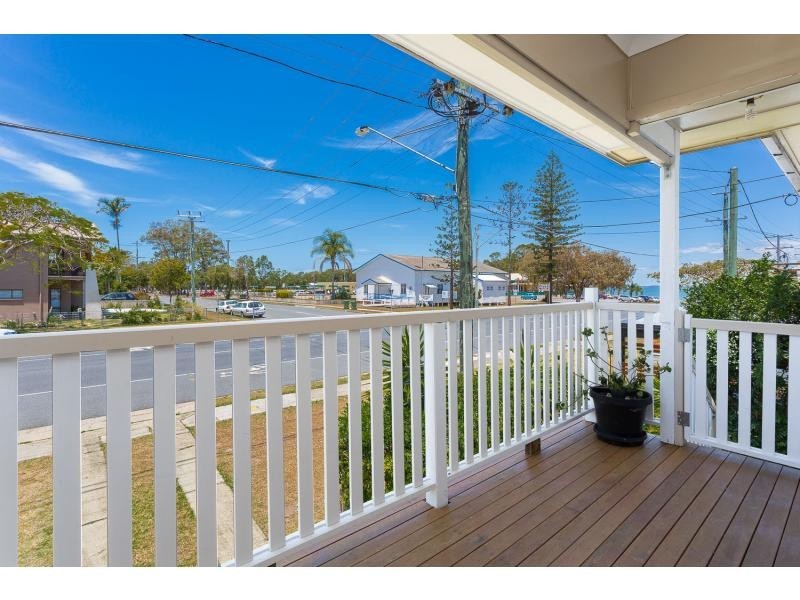 17 Victoria Avenue, Woody Point QLD 4019