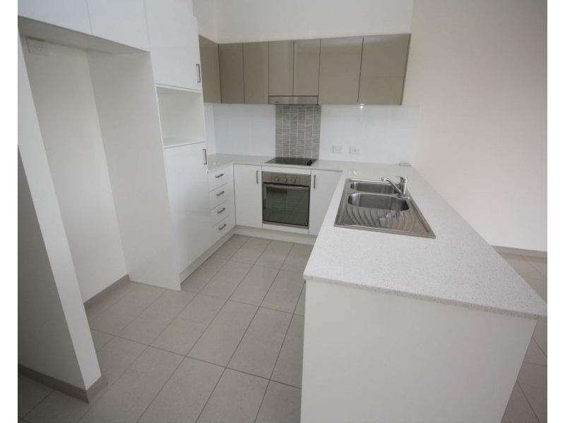 6/7 Sutton Street, Redcliffe QLD 4020