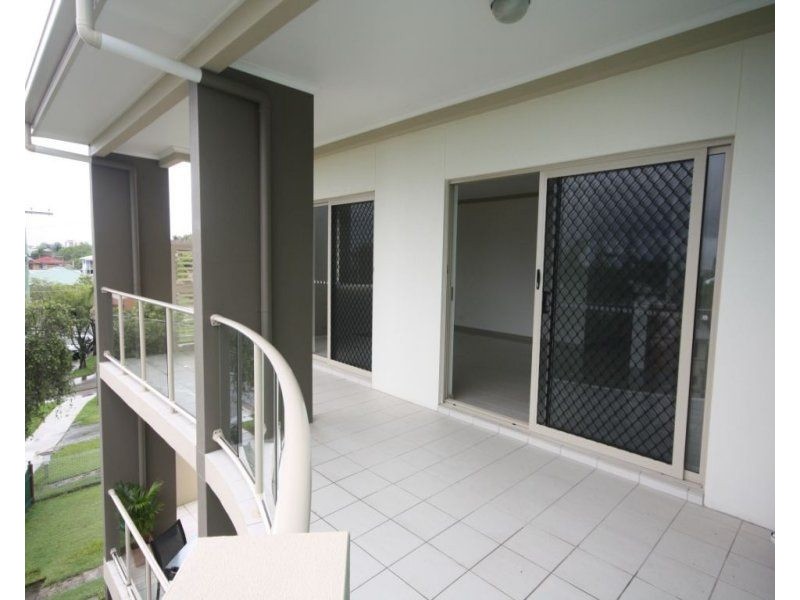 6/7 Sutton Street, Redcliffe QLD 4020