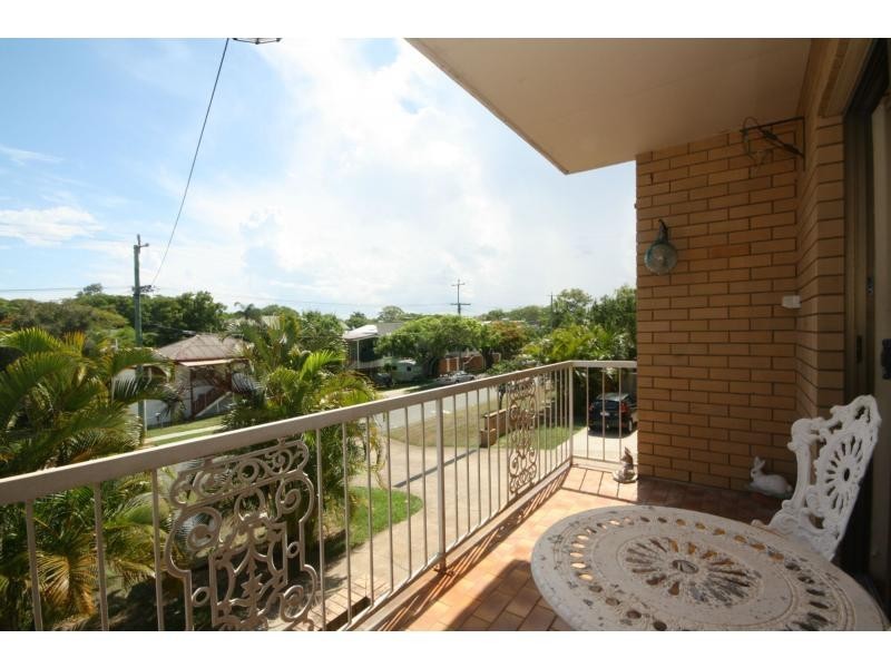 Unit 4/16 Shields Street, Redcliffe QLD 4020