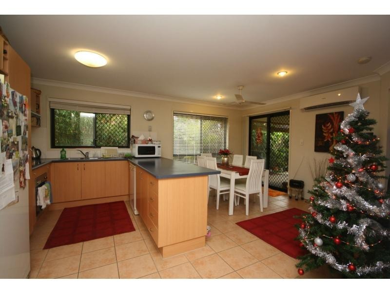 1/8 Adonis Court, Rothwell QLD 4022