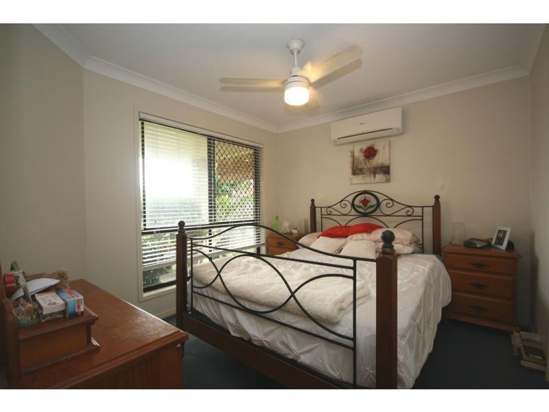 1/8 Adonis Court, Rothwell QLD 4022