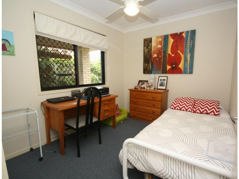 1/8 Adonis Court, Rothwell QLD 4022