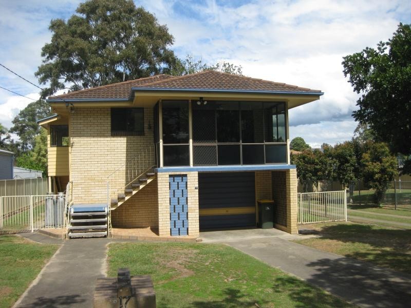17 Brennan Road, Scarborough QLD 4020