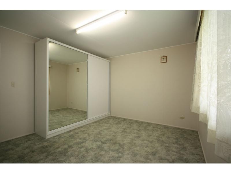 61 Griffith Road, Scarborough QLD 4020