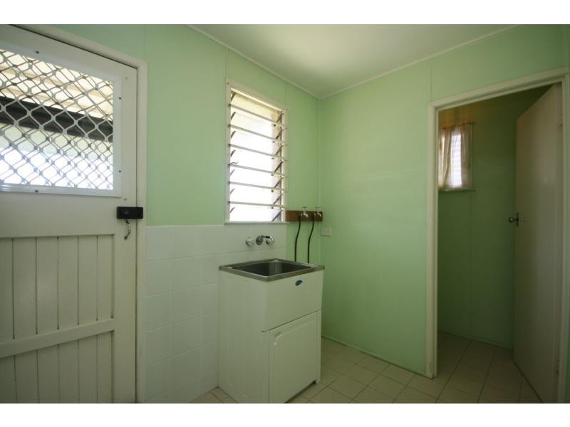 61 Griffith Road, Scarborough QLD 4020