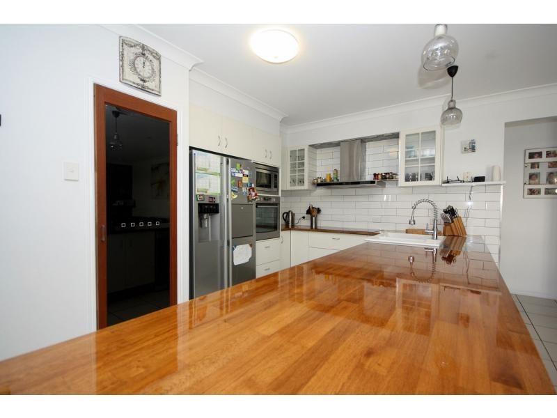 4 Caitlin Court, Rothwell QLD 4022